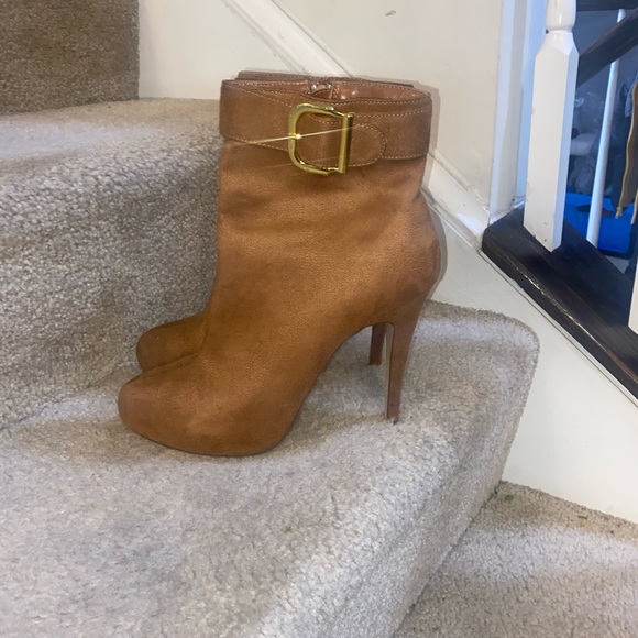 Shoe Dazzle Shoes - Shoe dazzle ladies booties size 9